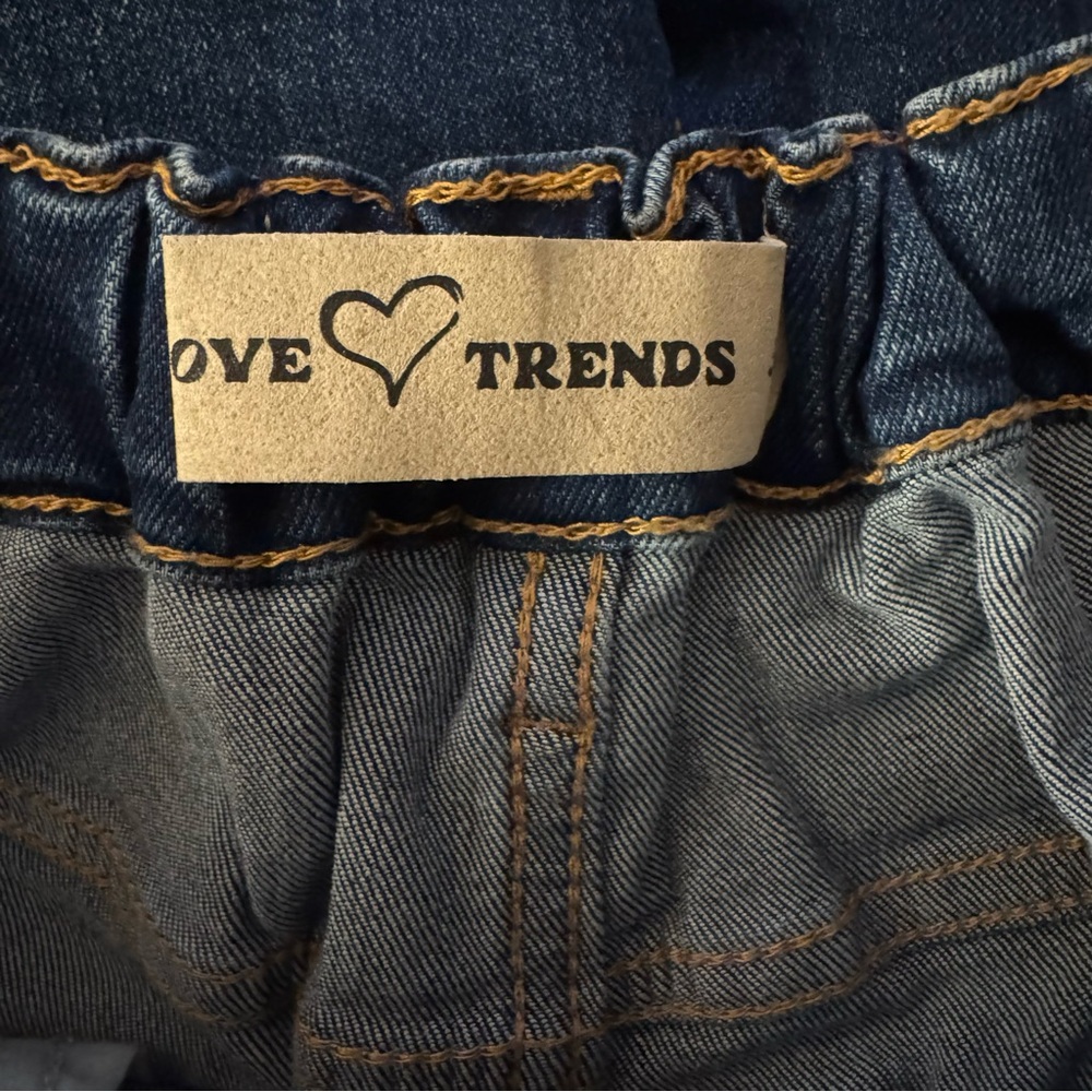 NWT Love Trends Distressed Skinny Jeans - Picture 4 of 5